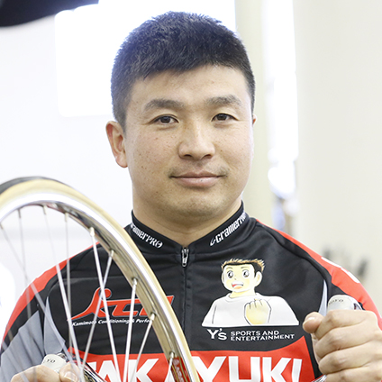 関貴之